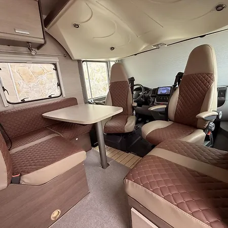 Autocaravana Integral Bavaria 캠프장 Chayofa