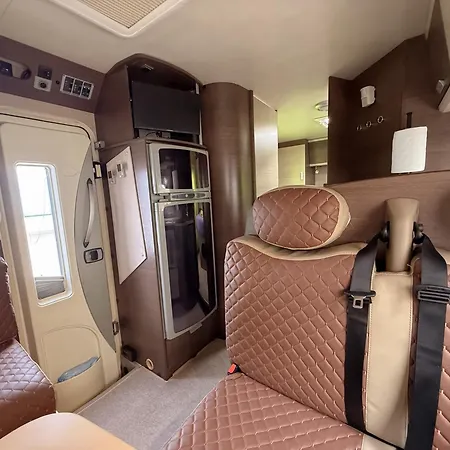 Autocaravana Integral Bavaria Чайофа